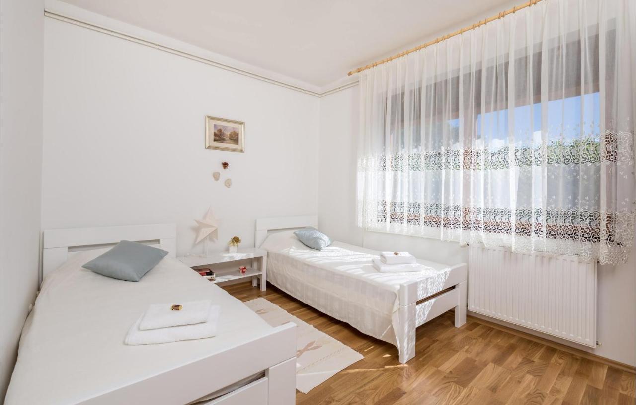 4 Bedroom Nice Apartment In Opatija Exterior foto
